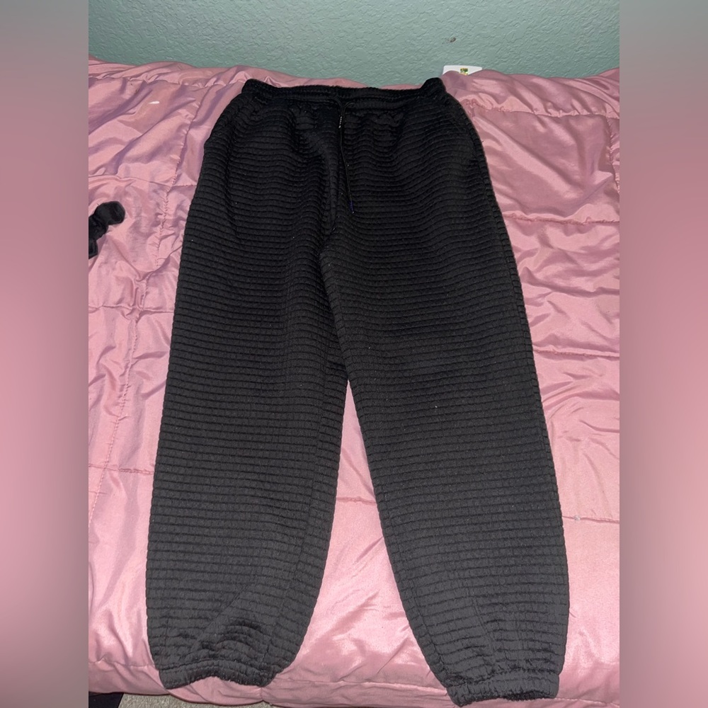 baggy black sweats